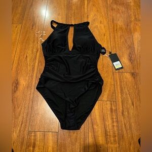 NWT JONES New York women swiming One pieces